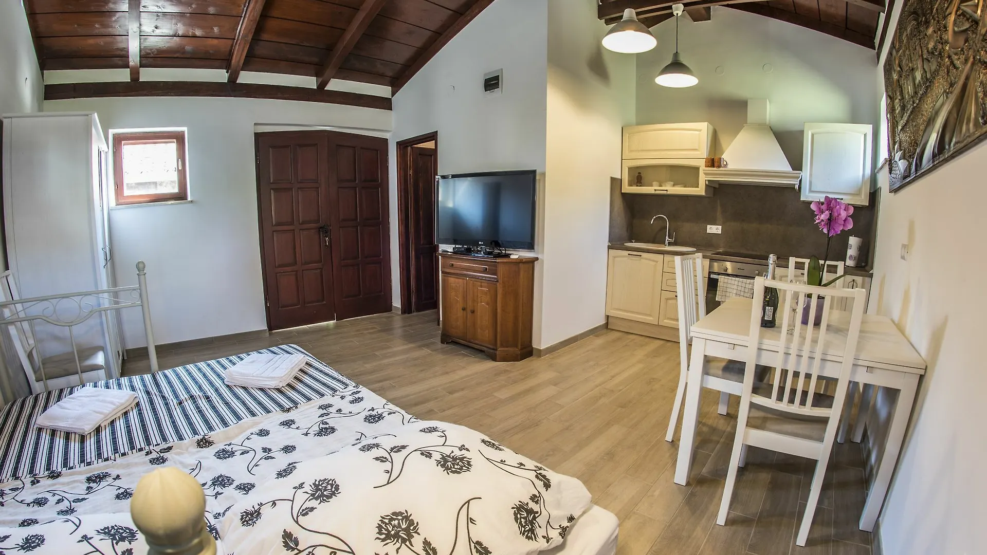 Diegos Apartments 풀라 0*,