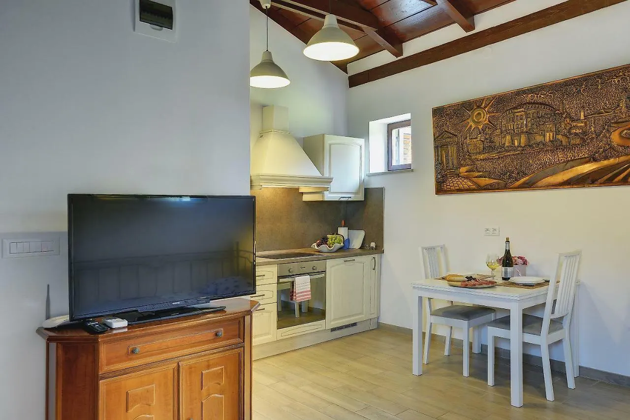 Diegos Apartments 풀라 0*,  크로아티아