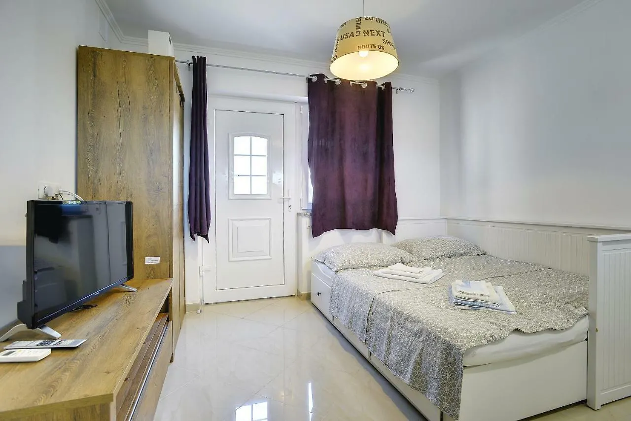 Diegos Apartments プーラ クロアチア